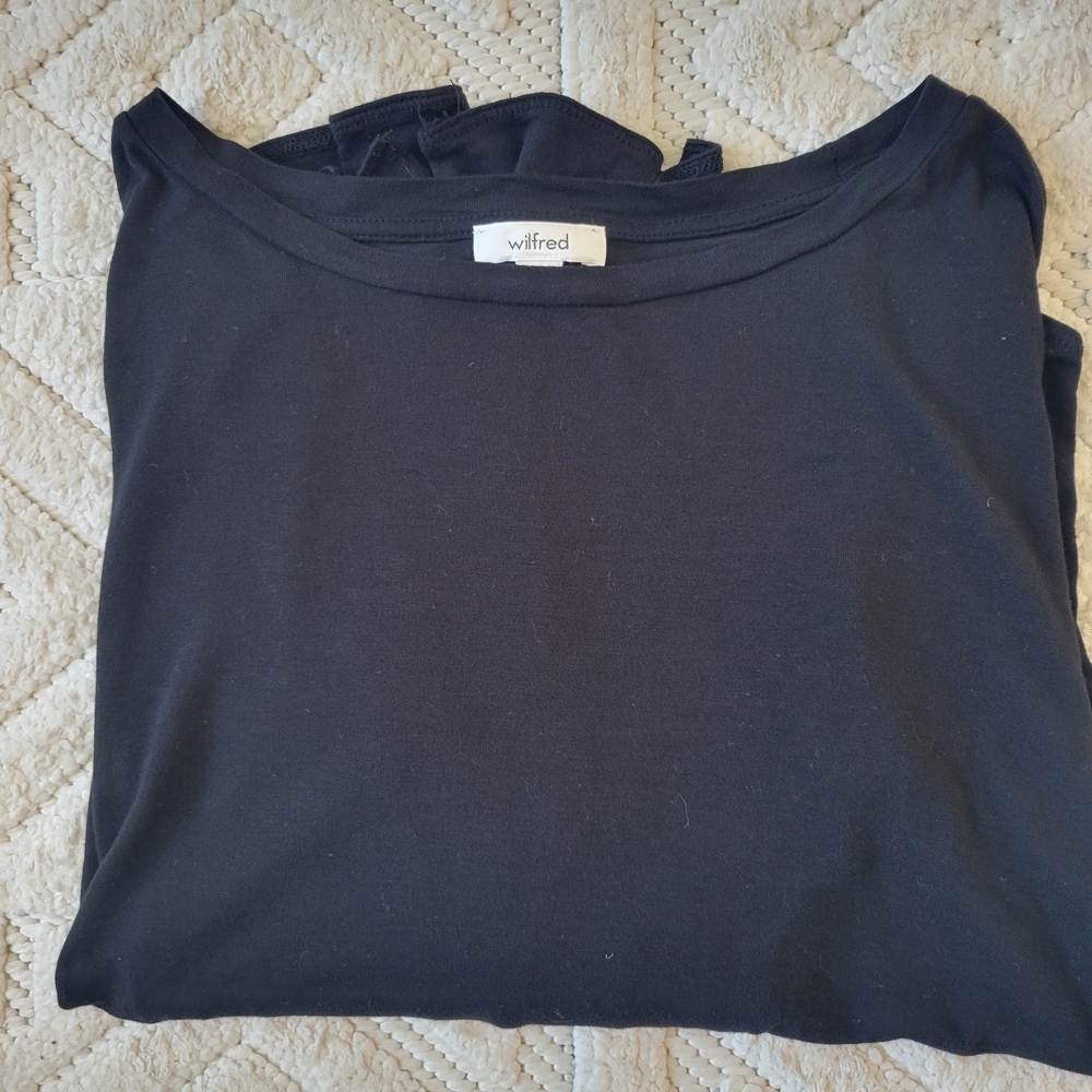 Wilfred Elegant Black Top